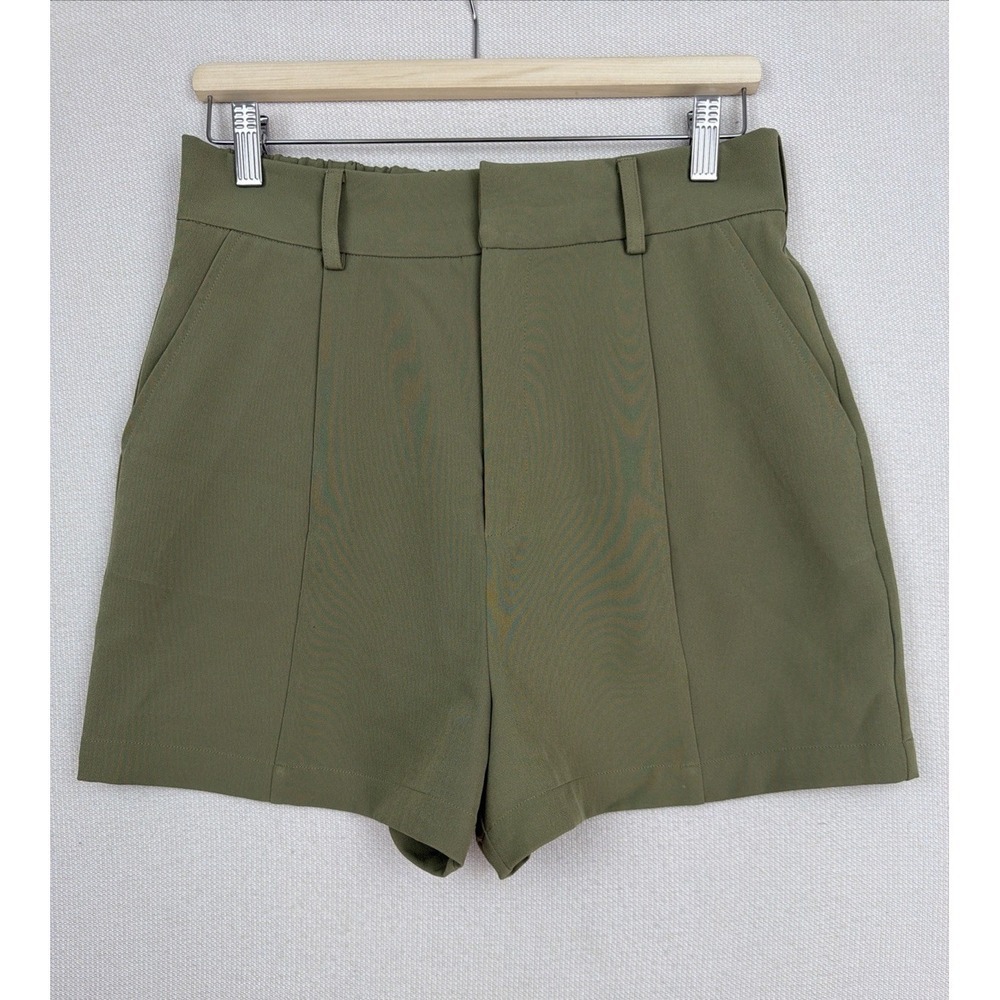 Walter Baker Women's Savannah Short Army L Pleated Preppy Elastic Waist in Back